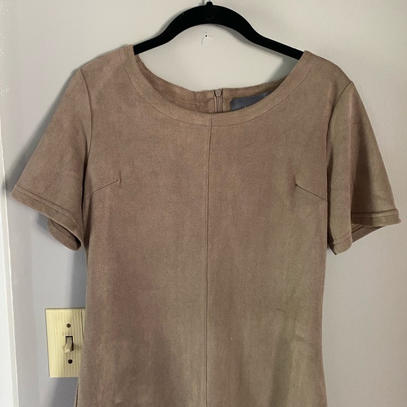 Tan Dress- loose fit , size M - Picture 4 of 4
